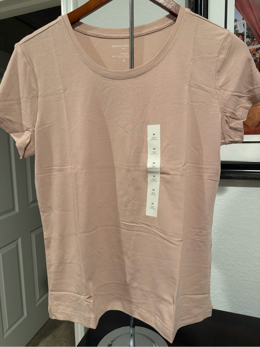NWT Banana Republic Timeless T-Shirt Rose Pink, size M - Picture 2 of 8